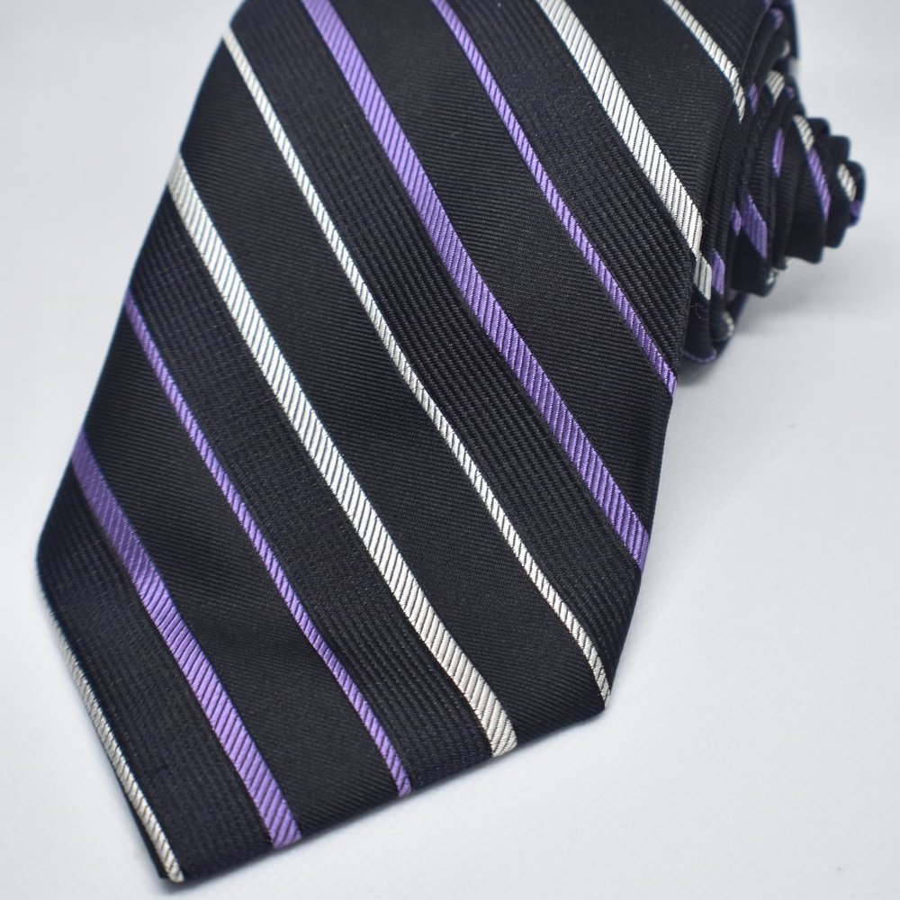 Privado Men's Silk Necktie NWOT